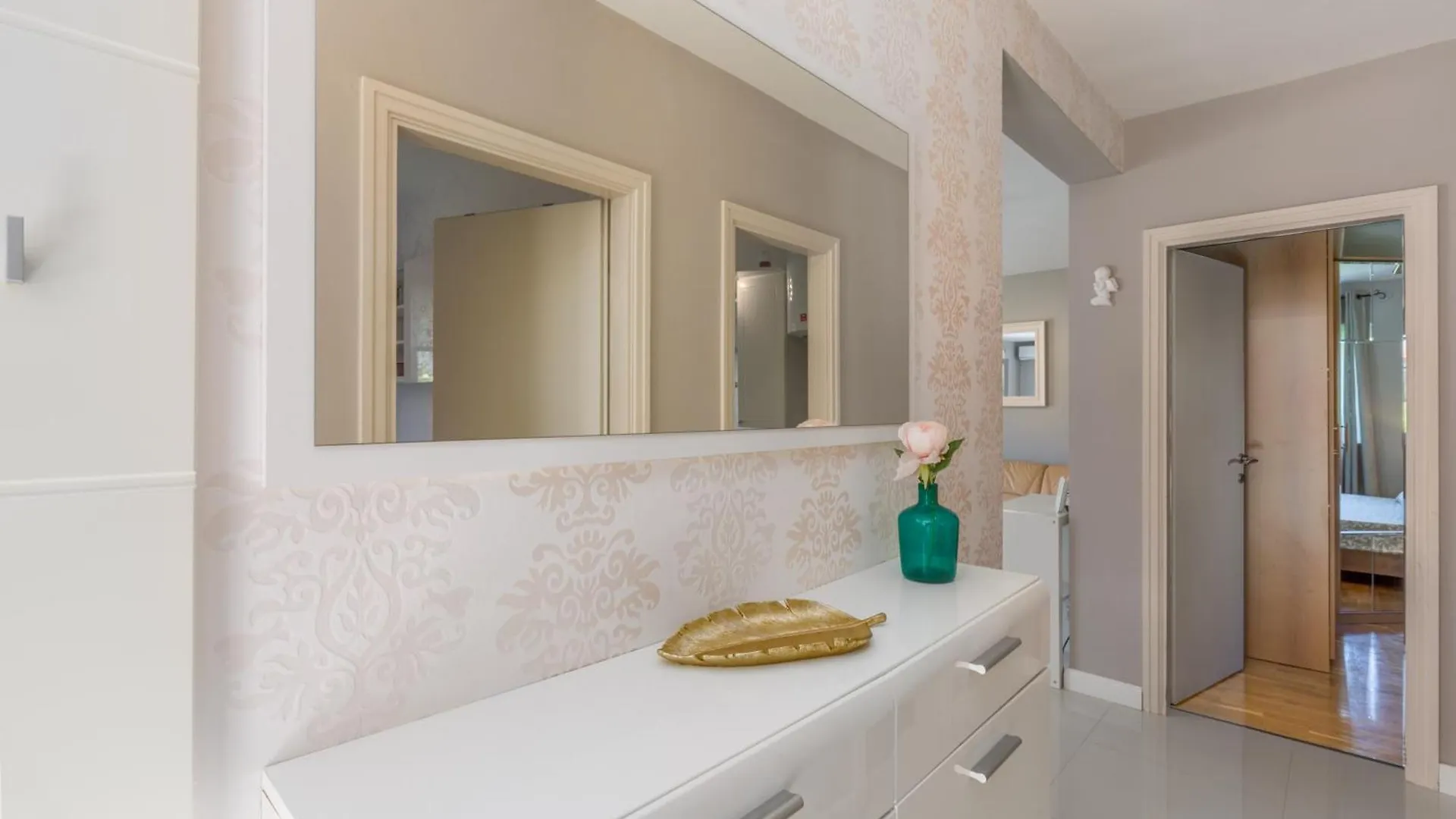 Apartment Sara Premium Funtana