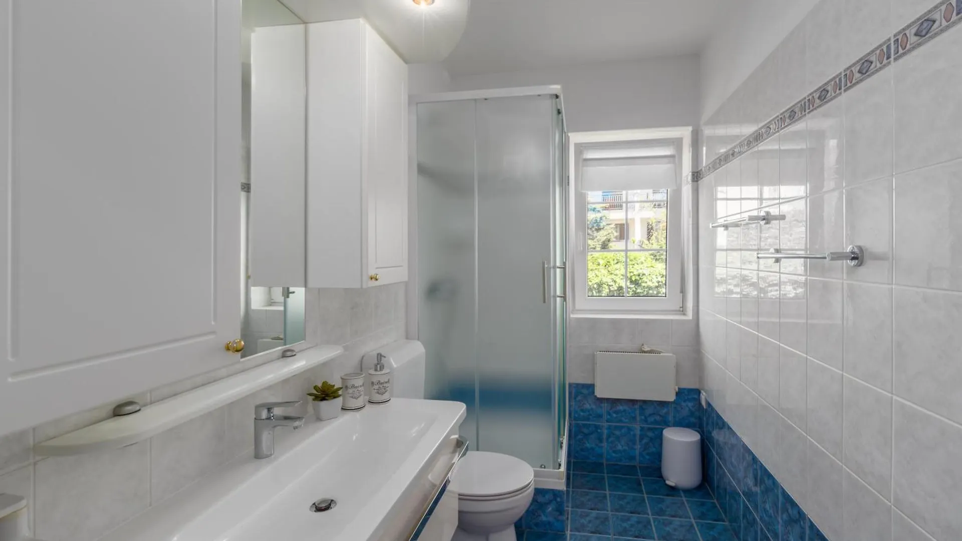 Apartment Sara Premium Funtana