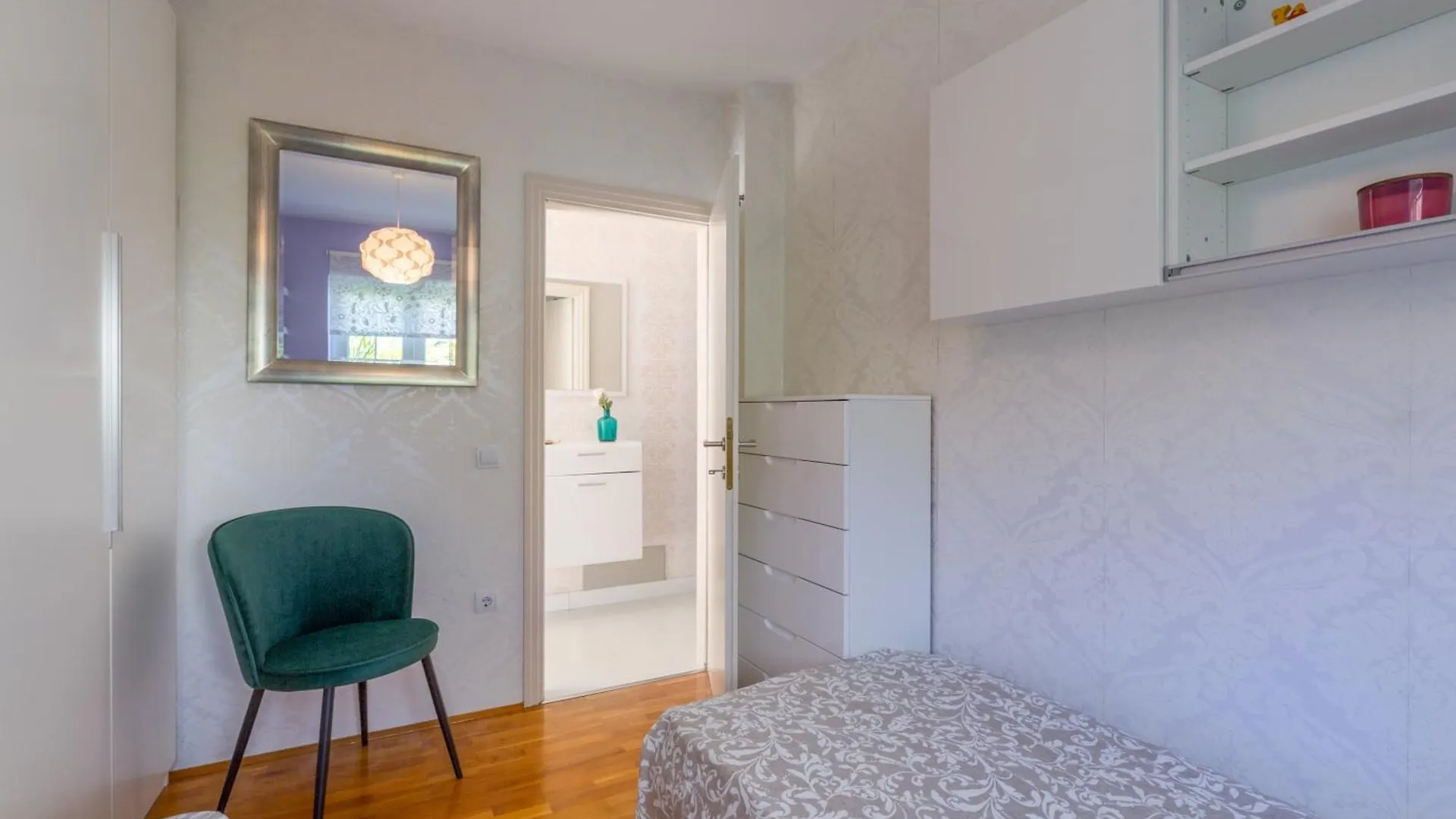Apartment Sara Premium Funtana 0*,  Croatia