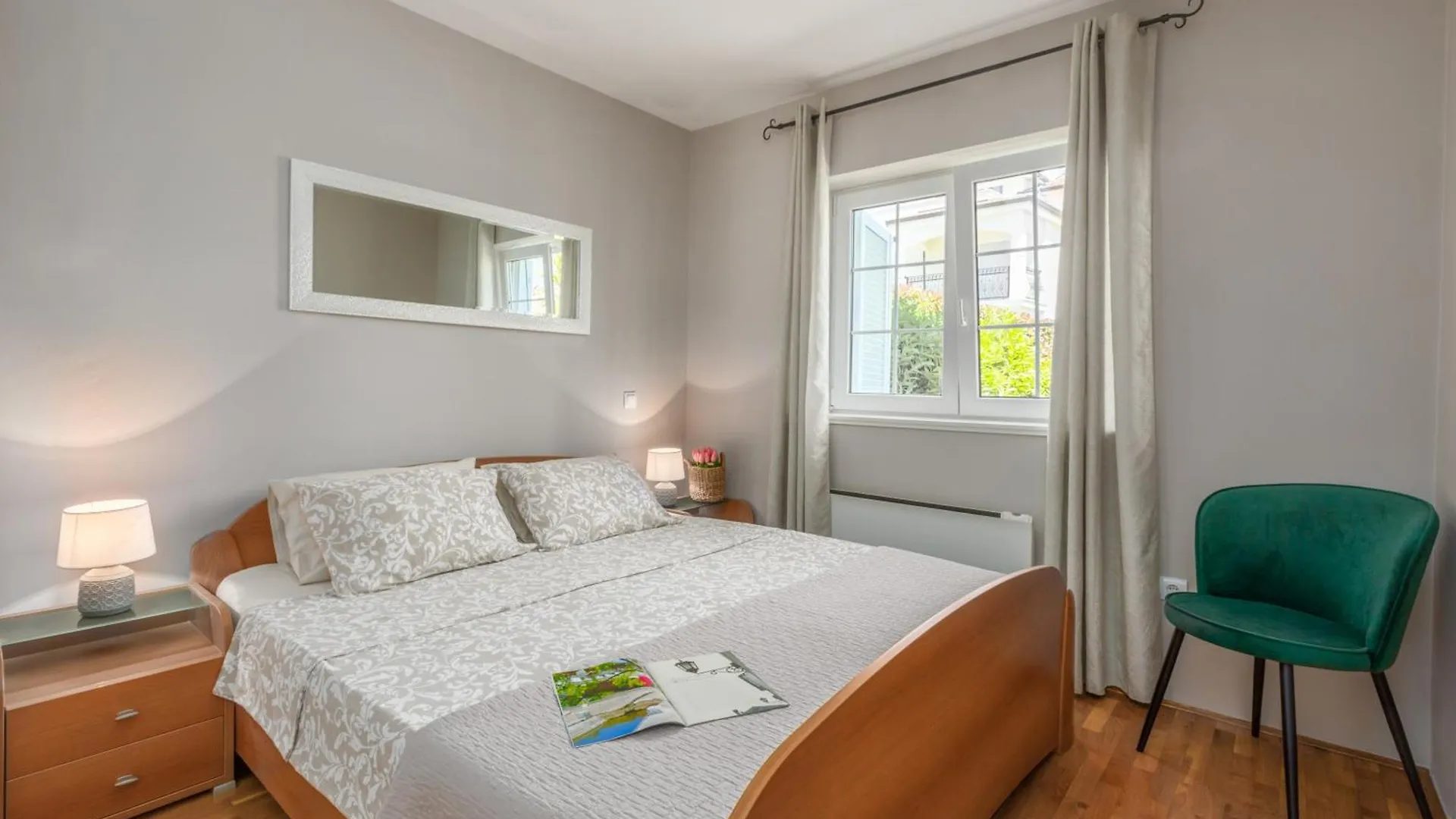 Apartment Sara Premium Funtana