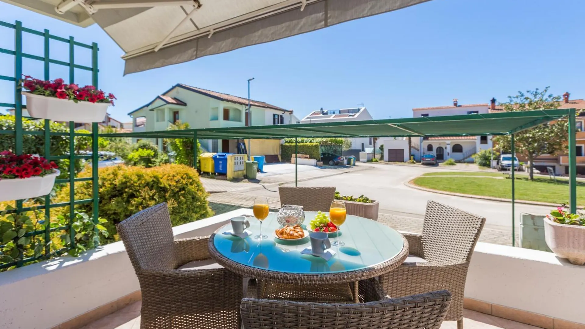Apartment Sara Premium Funtana 0*,  Croatia