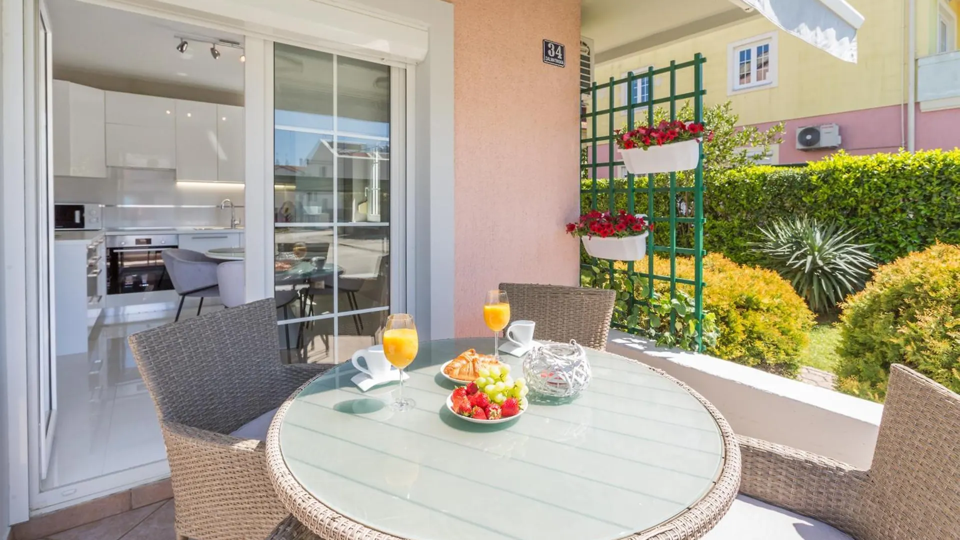 Apartment Sara Premium Funtana