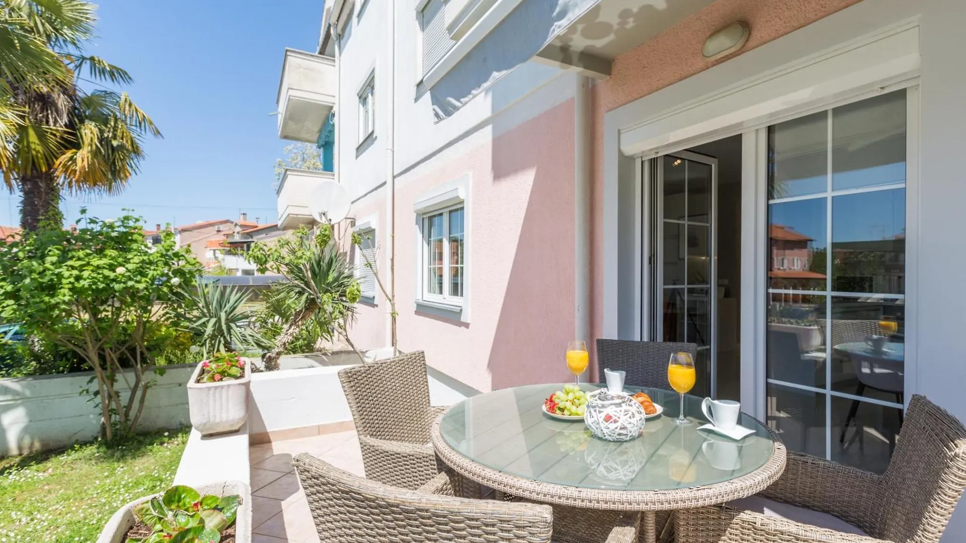 Apartment Sara Premium Funtana
